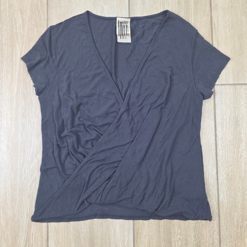 Free People Wrap Top Womens XS Gray Ruched V Neck Cap Sleeve Boho Blouse